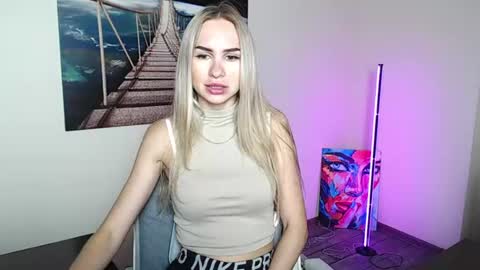 Erika online show from 07-08-26, 11:58