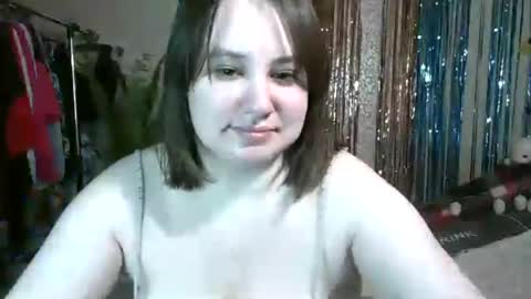 Snapshot of erikatwins chatting on 06-13-26, 05:49 Erika online show from 06-13-26, 05:49