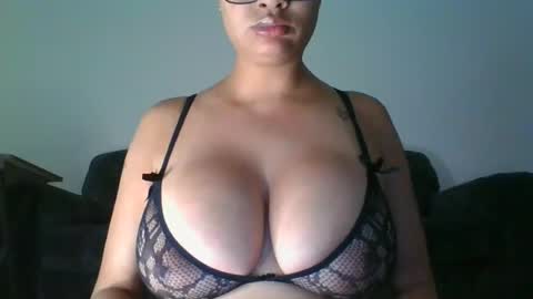 Snapshot of erin2025 chatting on 07-09-26, 05:11 erin2025 online show from 07-09-26, 05:11