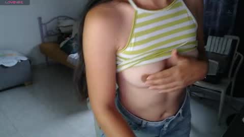 Snapshot of erina_1 chatting on 08-03-26, 05:49 erina_1 online show from 08-03-26, 05:49