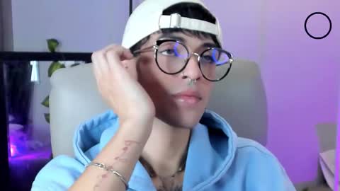   online show from 11-27-25, 12:18