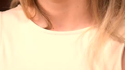 Snapshot of erisvesper chatting on 07-09-26, 03:21 Eris online show from 07-09-26, 03:21