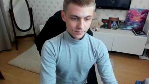 Max online show from 10-31-25, 01:39