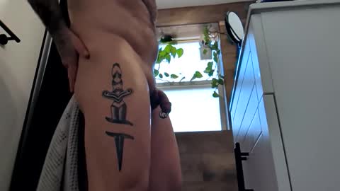 Snapshot of ernestdom123 chatting on 03-09-26, 08:46 Hmmmhmmmm online show from 03-09-26, 08:46