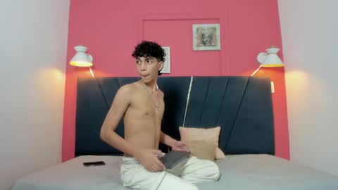 Snapshot of ero_boy40 chatting on 05-23-26, 04:18 ero_boy40 online show from 05-23-26, 04:18