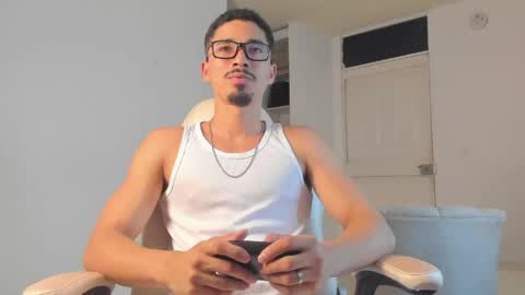 eros_becker_ online show from 05-11-26, 12:27