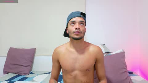 Snapshot of eros_chipre chatting on 01-17-26, 10:13 Eros online show from 01-17-26, 10:13