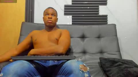 Snapshot of eros_fang chatting on 11-08-25, 11:54 eros_fang online show from 11-08-25, 11:54