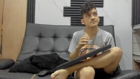 Snapshot of eros_fang chatting on 11-28-25, 09:34 eros_fang online show from 11-28-25, 09:34