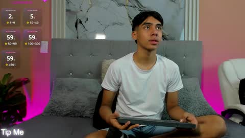 Snapshot of eros_lux1 chatting on 05-15-26, 01:07 Eros Lux1 online show from 05-15-26, 01:07