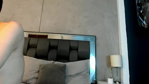 Eros Mancini online show from 11-18-25, 03:23