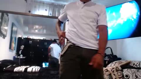 Snapshot of erosnigth chatting on 02-11-26, 06:02 Eros online show from 02-11-26, 06:02