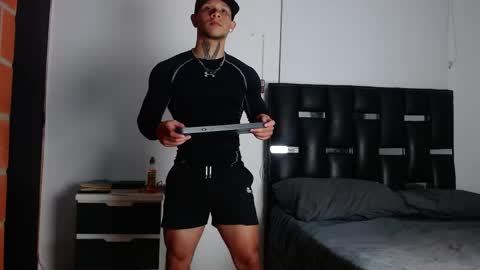 Snapshot of erosscott chatting on 05-13-26, 12:08 Eros online show from 05-13-26, 12:08