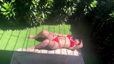 Snapshot of erotic_butterfly chatting on 03-03-25, 06:22 April online show from 03-03-25, 06:22