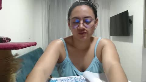 Snapshot of erotic_fusion_ chatting on 06-01-26, 12:01 erotic_fusion_ online show from 06-01-26, 12:01