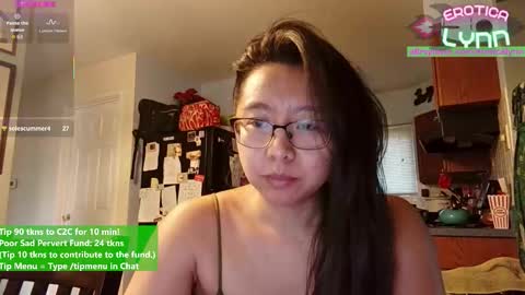 Lynn   online show from 11-25-25, 07:03