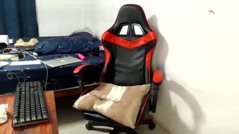 Tom Delaney online show from 12-27-24, 05:42