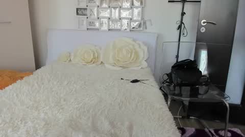 Snapshot of eroticsensualkitty4u chatting on 02-10-25, 11:25 eroticsensualkitty4u online show from 02-10-25, 11:25