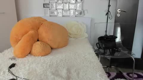 Snapshot of eroticsensualkitty4u chatting on 02-26-25, 11:30 eroticsensualkitty4u online show from 02-26-25, 11:30