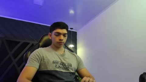 Snapshot of eryonbradley chatting on 09-22-25, 11:12 Eryon online show from 09-22-25, 11:12