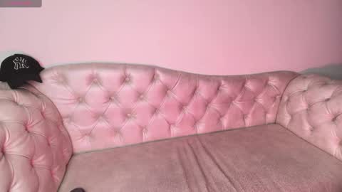 Snapshot of eryx_eriscor chatting on 09-26-25, 02:21 Eryx online show from 09-26-25, 02:21