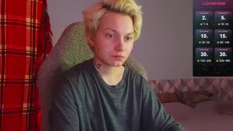 Snapshot of esajukyy chatting on 02-04-25, 12:22 esajukyy online show from 02-04-25, 12:22