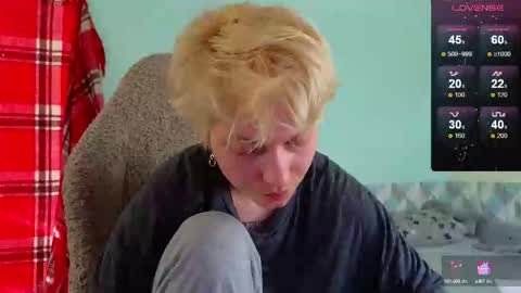 Snapshot of esajukyy chatting on 02-26-25, 06:15 esajukyy online show from 02-26-25, 06:15