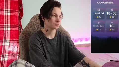 Snapshot of esajukyy chatting on 10-19-25, 06:47 esajukyy online show from 10-19-25, 06:47