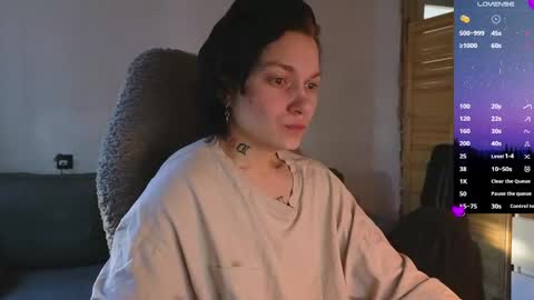 esajukyy online show from 04-08-26, 01:05