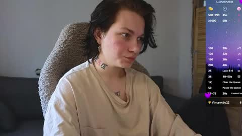 esajukyy online show from 04-14-26, 04:40