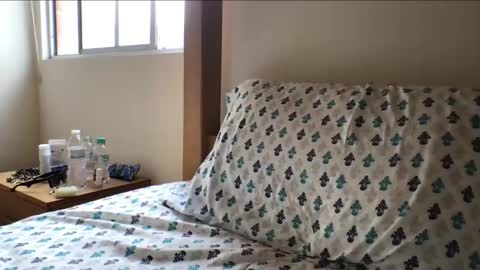 Snapshot of esc0o chatting on 11-02-25, 04:09 hereforagoodtimenotalongtime online show from 11-02-25, 04:09