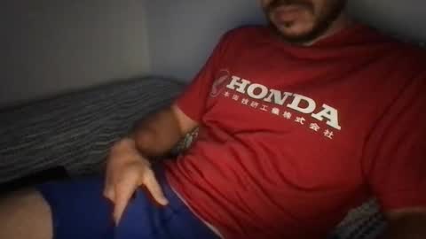 Snapshot of esc0o chatting on 05-14-26, 04:08 hereforagoodtimenotalongtime online show from 05-14-26, 04:08