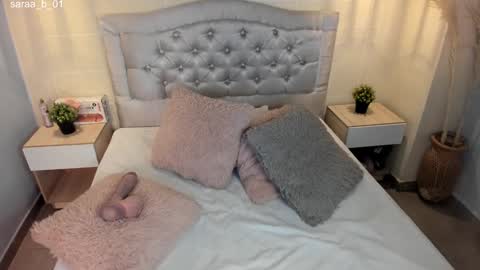 Snapshot of escarleth__ chatting on 02-08-25, 05:08 Escarlet online show from 02-08-25, 05:08