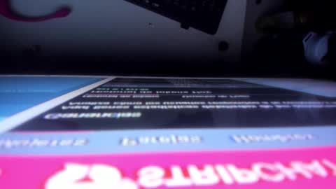 Snapshot of escarleth__ chatting on 02-14-25, 11:31 Escarlet online show from 02-14-25, 11:31