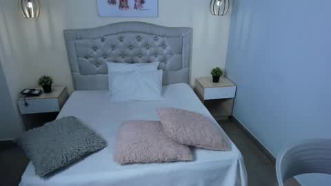 Snapshot of escarleth__ chatting on 09-22-25, 01:46 Escarlet online show from 09-22-25, 01:46