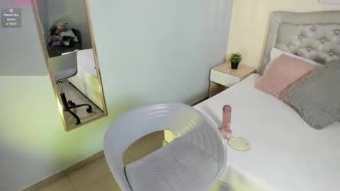 Escarlet online show from 02-02-26, 02:27