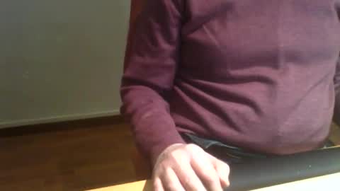 esclavo_hot online show from 12-05-25, 04:47