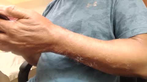 escorpion51 online show from 12-12-24, 01:10