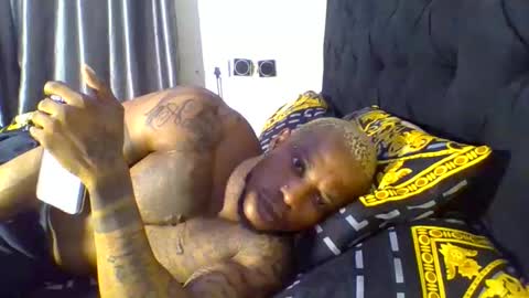 Snapshot of esedekeg chatting on 10-19-25, 06:41 esedekeg online show from 10-19-25, 06:41