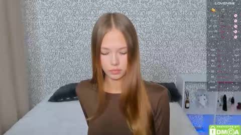 Snapshot of eshcka chatting on 09-19-25, 04:36 Megan and Brad online show from 09-19-25, 04:36