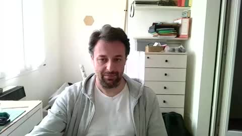 esibizionista 91 online show from 04-22-26, 07:44