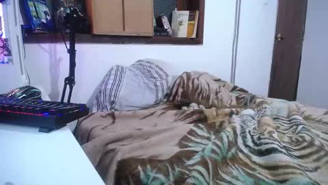 Snapshot of esjrobles chatting on 12-07-24, 07:38 Esteban online show from 12-07-24, 07:38