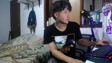 Snapshot of esjrobles chatting on 02-23-25, 03:18 Esteban online show from 02-23-25, 03:18