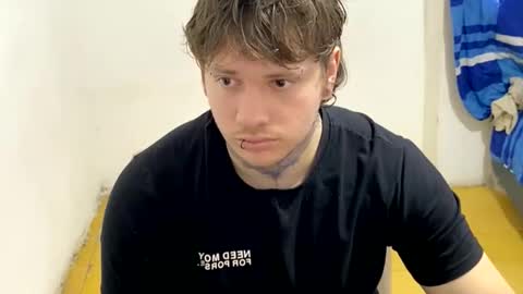 Snapshot of eskol212 chatting on 02-25-26, 06:06 eskol212 online show from 02-25-26, 06:06