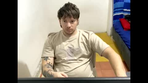 Snapshot of eskol212 chatting on 03-01-26, 09:17 eskol212 online show from 03-01-26, 09:17