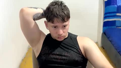 Snapshot of eskol212 chatting on 03-09-26, 08:35 eskol212 online show from 03-09-26, 08:35