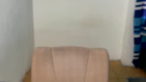 Snapshot of eskol212 chatting on 05-24-26, 10:15 eskol212 online show from 05-24-26, 10:15
