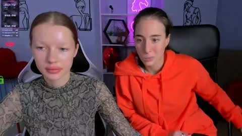 esma_shine online show from 10-10-25, 07:13