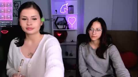 esma_shine online show from 11-26-25, 08:21