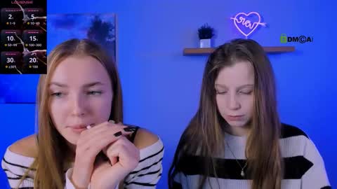 Snapshot of esme_moore_ chatting on 11-07-25, 09:42 esme_moore_ online show from 11-07-25, 09:42